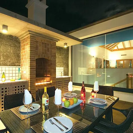 Villa Mamma Mia Ii *